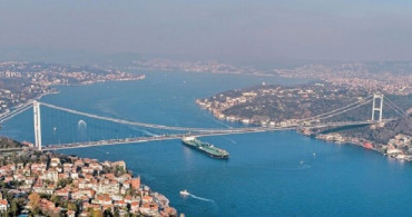 İstanbul Boğazı Gemi Geçişlerine Kapatıldı