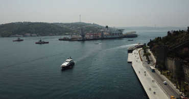İstanbul Boğazı’nda 19 Mayıs hareketliliği: Yat yarışları sebebiyle gemi trafiği askıya alındı