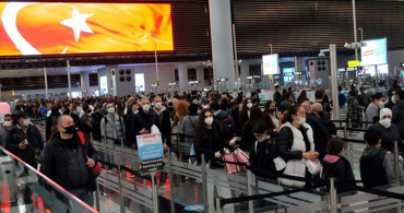 İstanbul Havalimanlarında Kurban Bayramı Tatili Dönüş Yoğunluğu Yaşandı!