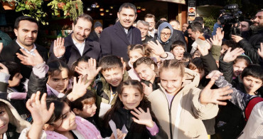 İstanbul için incelemelere devam: Murat Kurum Mısır Çarşısı ve Çiçek Pazarı’nda vatandaşla buluştu