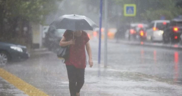 İstanbul için peş peşe uyarı verildi: Sağanak yağış geri geliyor! İşte güncel hava durumu raporu