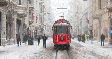 İstanbul Valisi'nden kritik uyarı: Kuvvetli kar sağanakları bekleniyor!