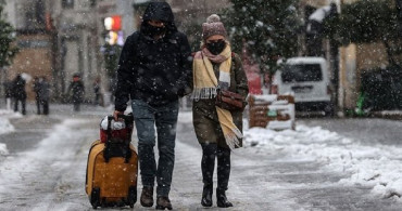 İstanbul'a kar ne zaman yağacak, kaç gün sürecek? İstanbul'da okullar tatil edilecek mi? Meteoroloji ve AKOM'dan son dakika İstanbul uyarısı