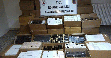 İstanbul'da 5 Bin 164 Kaçak Parfüme El Konuldu!