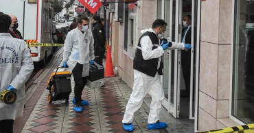 İstanbul'da Bıçak ile Biber Gazıyla Banka Soygunu