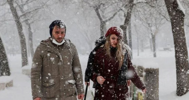 İstanbul'da kar yağışı devam edecek mi? Meteoroloji Genel Müdürlüğü 14 Mart 2022 hava durumu raporunu yayımladı: Yeni bir soğuk hava dalgası gelebilir!