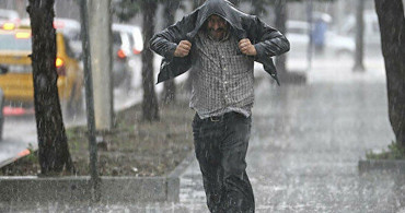İstanbul’da sağanak başladı: Meteorolojiden fırtına uyarısı