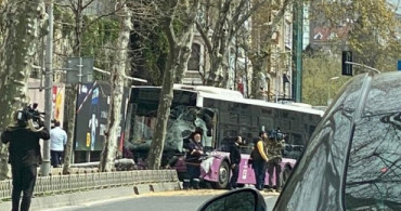 İstanbul'da Yolcu Otobüsü Kaza Yaptı