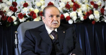 İstifa Eden Cezayir Cumhurbaşkanı Halktan Özür Diledi