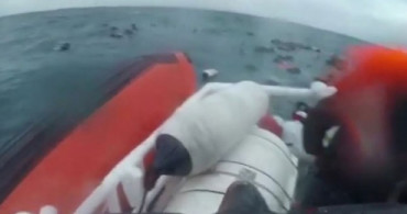 İtalya Açıklarında Alabora Olan Tekneden 149 Göçmen Kurtarıldı