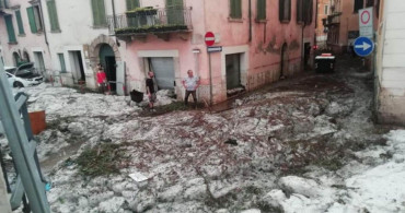 İtalya fırtına ve dolu kaosu: 1 ölü, 110 yaralı var