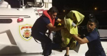 İzmir Çeşme Açıklarında 43 Kaçak Göçmen Yakalandı