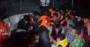 İzmir'de 200 Düzensiz Göçmen Yakalandı