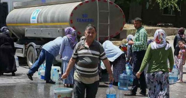 İzmir'de Vatandaşı İsyan Ettiren Su Kesintisi