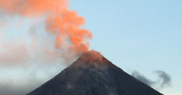 Japonya'da 'Sakurajima Yanardağı' Patladı!