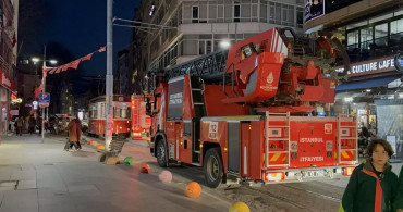 Kadıköy'de tüyleri diken diken eden ölüm: Torununu kurtarsa da yaşlı kadın tramvayın altında can verdi