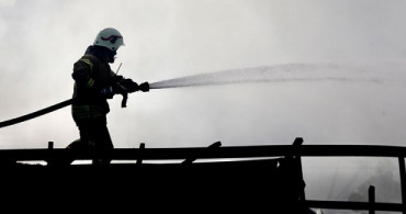 Kadıköy'de Yangın: 2 Ölü 