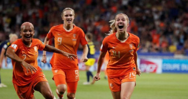 Kadınlar Dünya Kupası'nda Finalistler Belli Oldu! Amerika-Hollanda!