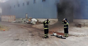 Kırklareli'ndeki Eski Fabrikada Yangın: 4 Yaralı