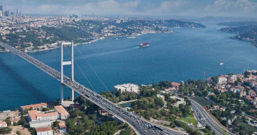Kıyı Emniyeti Genel Müdürlüğü duyurdu: İstanbul Boğazı çift yönlü olarak gemi trafiğine kapatıldı