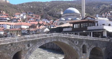 Kosova'da Camiler Yeniden İbadete Açıldı