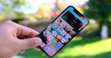 Küçük ekranlı iPhone severleri sevindirecek haber: Apple, iPhone 14 mini yerine iPhone SE 4 modelini duyuracak