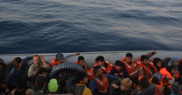 Kuşadası Körfezi’nde 77 Düzensiz Göçmen Yakalandı