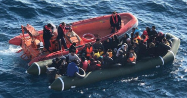 Kuşadası Körfezinde İki Ayrı Kaçak Göçmen Operasyonu: 107 Gözaltı