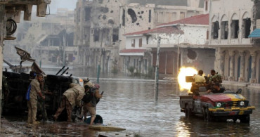 Libya'da Darbeci Hafter Milislerinin Bombardımanları Durmuyor