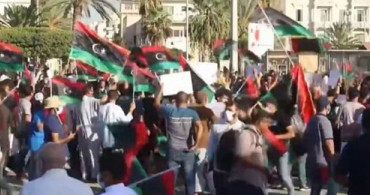 Libya'da Halk Tekrar Ayaklandı