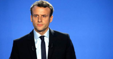 Macron'dan 'Karikatürlerden Vazgeçmeyeceğiz' Açıklaması