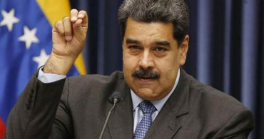 Maduro: Rusya'dan Binlerce Koronavirüs Aşısı Geldi