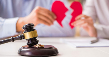 Mahkemeden Emsal Karar: Boşanma Sürecindeki Eşine Soğuk Su Yollayan Koca Ağır Kusurlu Bulundu!