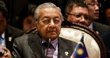 Malezya Başbakanı Mahatmir Muhammed İstifa Etti