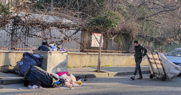 Maltepe Belediyesi'nde İşçiler Greve Gidince Sokaklar Çöplüğe Döndü
