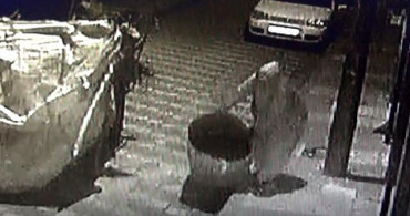 Manisa'da güvenlik kamerasına yansıyan hırsızlık izleyenleri gülme krizine soktu