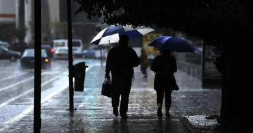 Marmara ve Karadeniz Bölgesi’nde yaşayanlar dikkat: Yarından itibaren gök gürültülü sağanak yağış geliyor! Meteoroloji uyardı