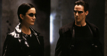 Matrix Trinity, Neo'yu Öperek Hayata Nasıl Döndürdü?