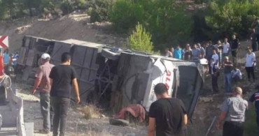 Mersin'de Askerleri Taşıyan Otobüs Devrildi: 5 Şehidimiz Var