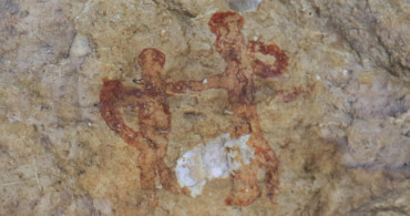 Mersin'de bulunan bir mağarada Milattan Öncesine ait resimler keşfedildi!