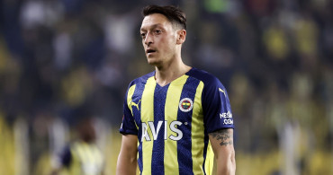 Mesut Özil Fenerbahçe’den ayrıldı mı? Fenerbahçe Mesut Özil ile yollarını ayırdı. Fenerbahçe yıldız futbolcuyla yaşanan ayrılığı resmen açıkladı