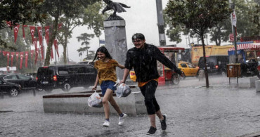 Meteoroloji saat vererek uyardı: İstanbul başta olmak üzere birçok ile sel uyarısı