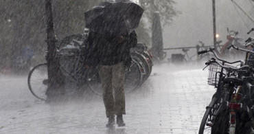 Meteorolojiden Kritik Uyarı Geldi: Marmara Bölgesi Dikkat! Sağanak Yağış Geliyor