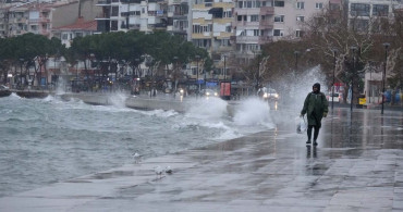 Meteoroloji'den Kuvvetli Rüzgar ve Yerel Yağış Uyarısı