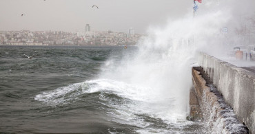 Meteorolojiden son dakika açıklaması: Marmara Denizi için fırtına uyarısı verildi