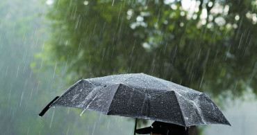 Meteoroloji'den uyarı! Pazartesi günü yurt içi genelinde kuvvetli sağanak yağış hakim