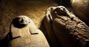 Mısır'da 2 Bin 500 Sene Öncesine Ait Mezarlar Bulundu