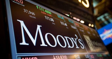 Moody's: 'Euro Bölgesi'deki Duraklama Riski Artabilir'