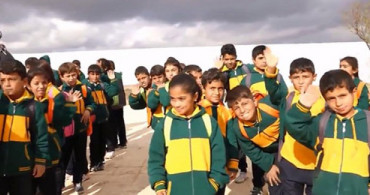 MSB: Suriyeli Öğrenciler Artık Okul Zilinin Sesini Duyacak