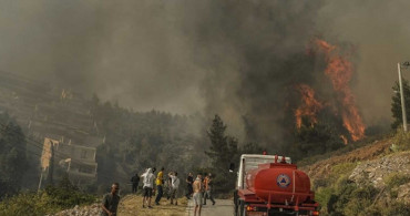 Muğla'da korkutan orman yangını! Ekipler olay yerine sevk edildi